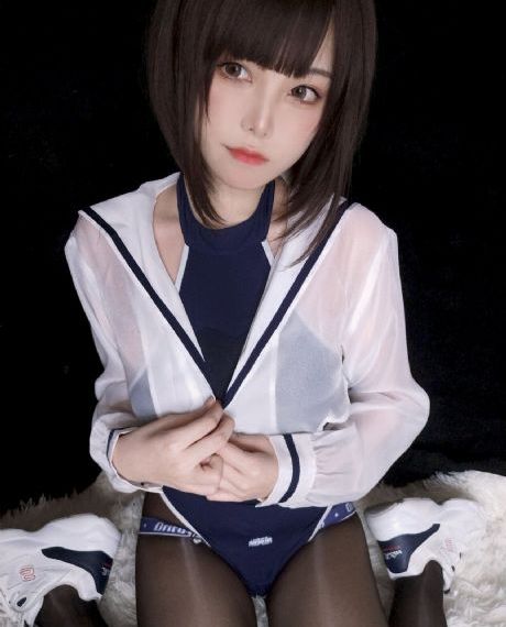 《漂亮的保姆》_4K手机在线观看